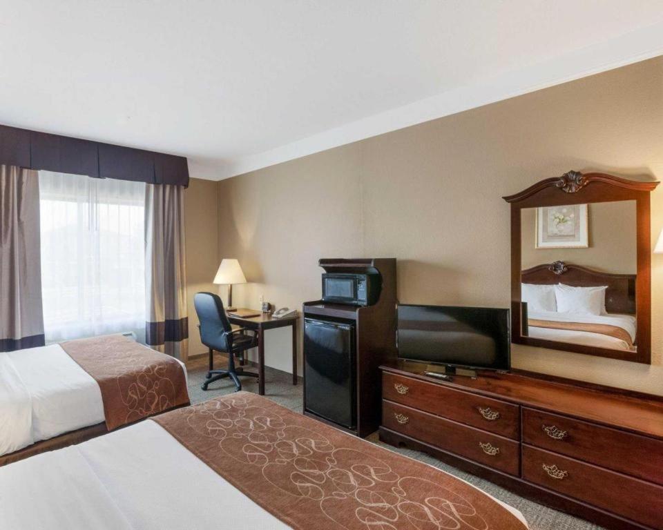 Comfort Suites Plainview Экстерьер фото