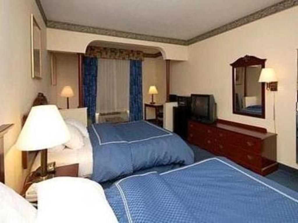 Comfort Suites Plainview Экстерьер фото