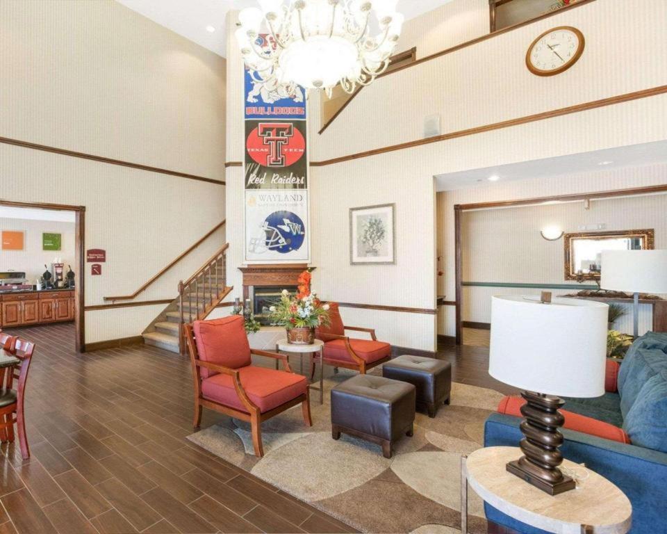 Comfort Suites Plainview Экстерьер фото