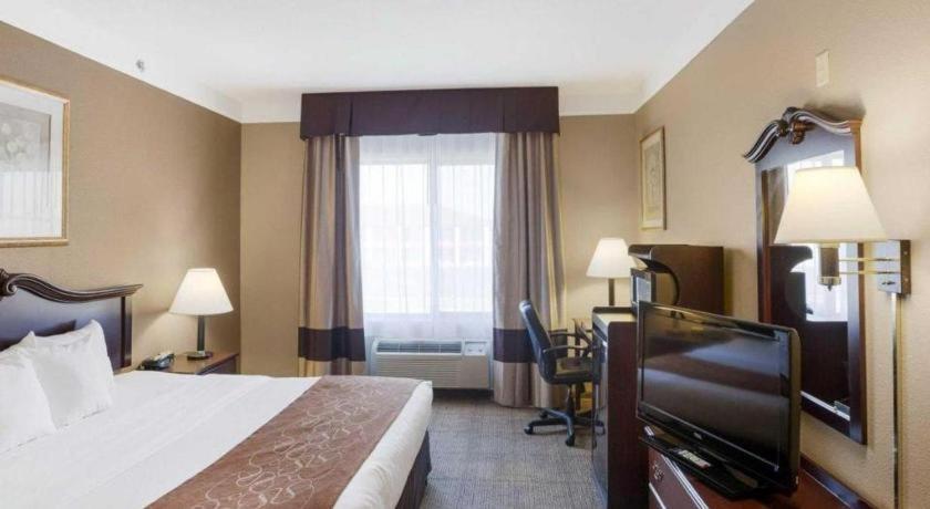 Comfort Suites Plainview Экстерьер фото