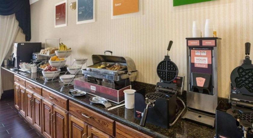 Comfort Suites Plainview Экстерьер фото