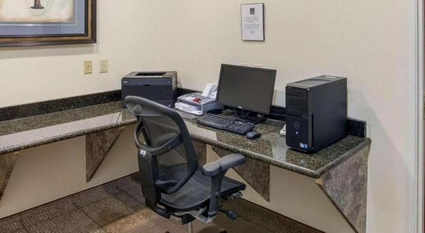 Comfort Suites Plainview Экстерьер фото