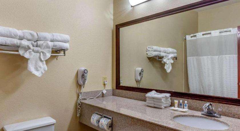 Comfort Suites Plainview Экстерьер фото